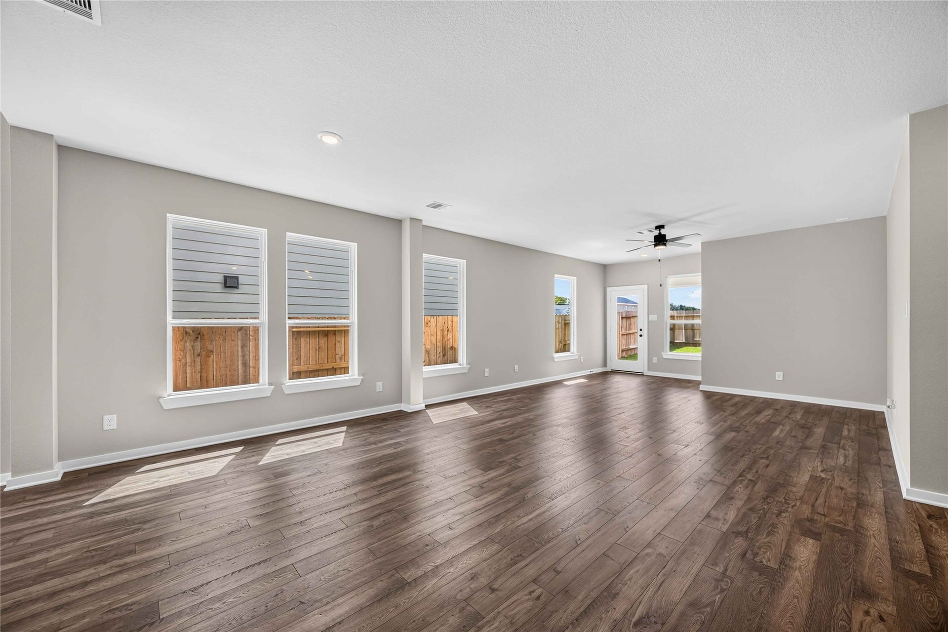 352 Palero Path, Brookshire, TX 77423