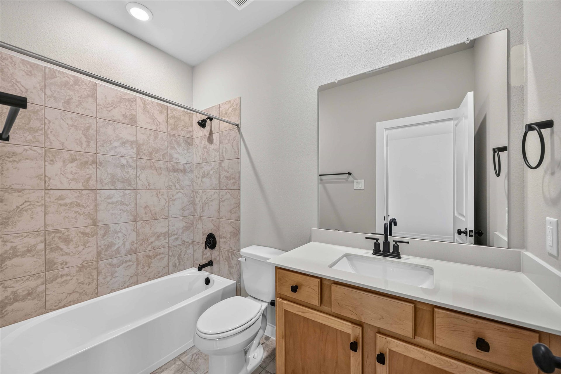 352 Palero Path, Brookshire, TX 77423