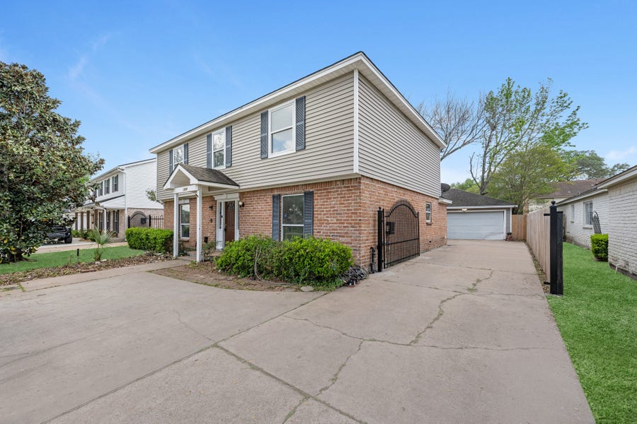 Property photo for 11319 Briar Forest Drive, Houston, TX