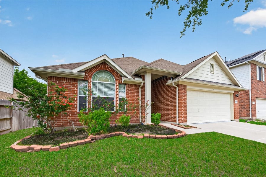 Property photo for 6506 Signal Point Lane, Houston, TX