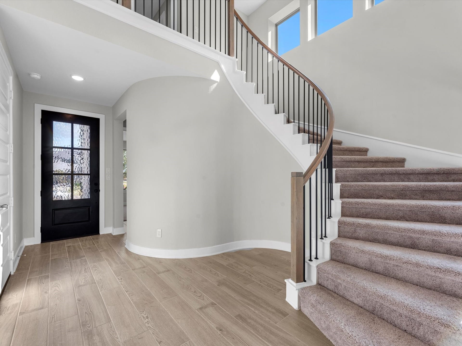 389 Mulberry Creek Street, Conroe, TX 77304 Representative image; features, selections and colors may vary.