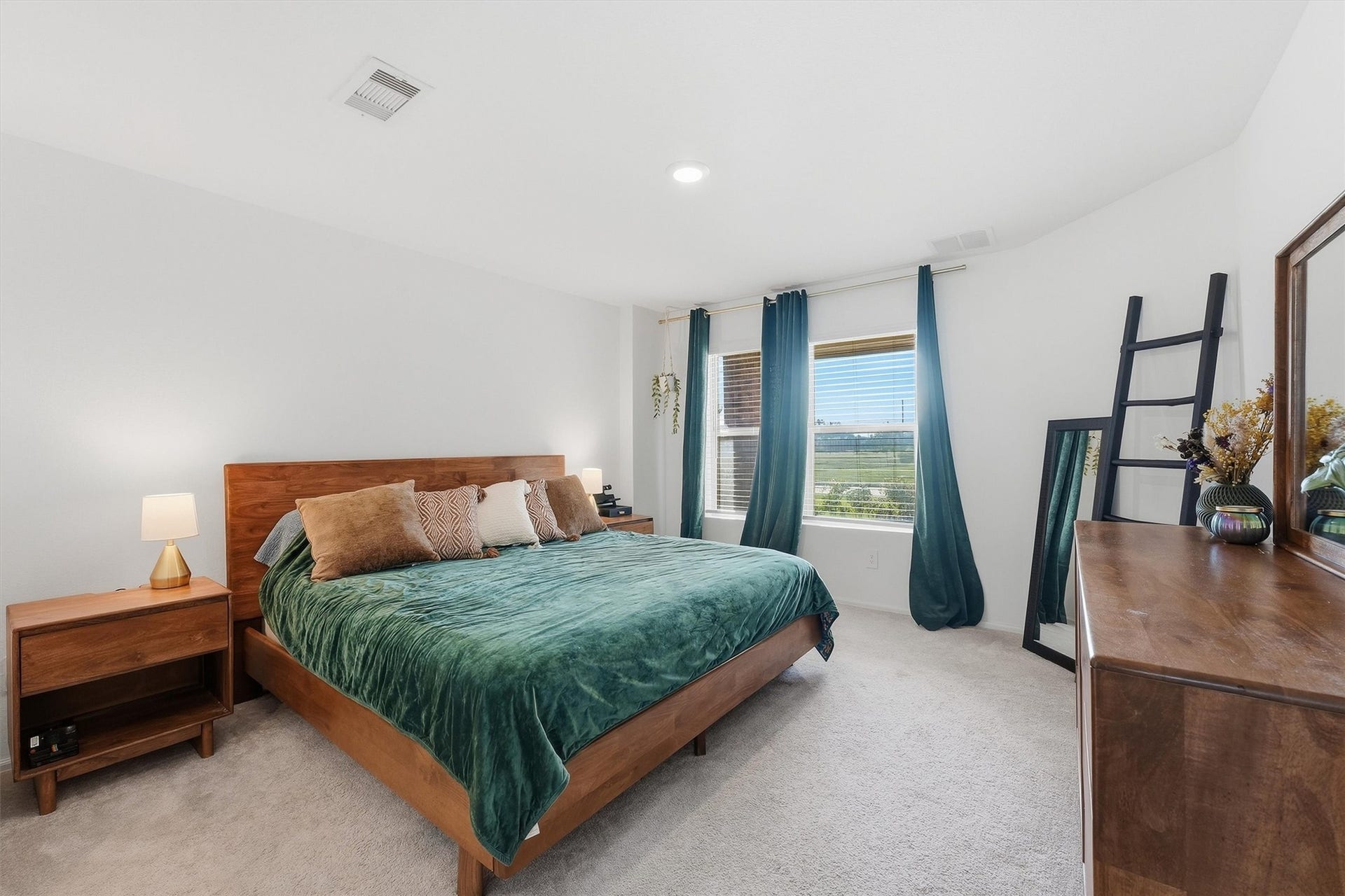 22381 Curly Maple Drive, New Caney, TX 77357 22381 Curly Maple Drive, New Caney, TX 77357