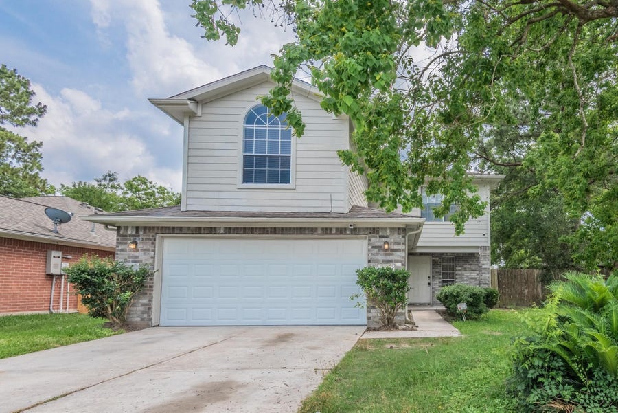 Property photo for 8006 Scarlet Tanager Drive, Humble, TX