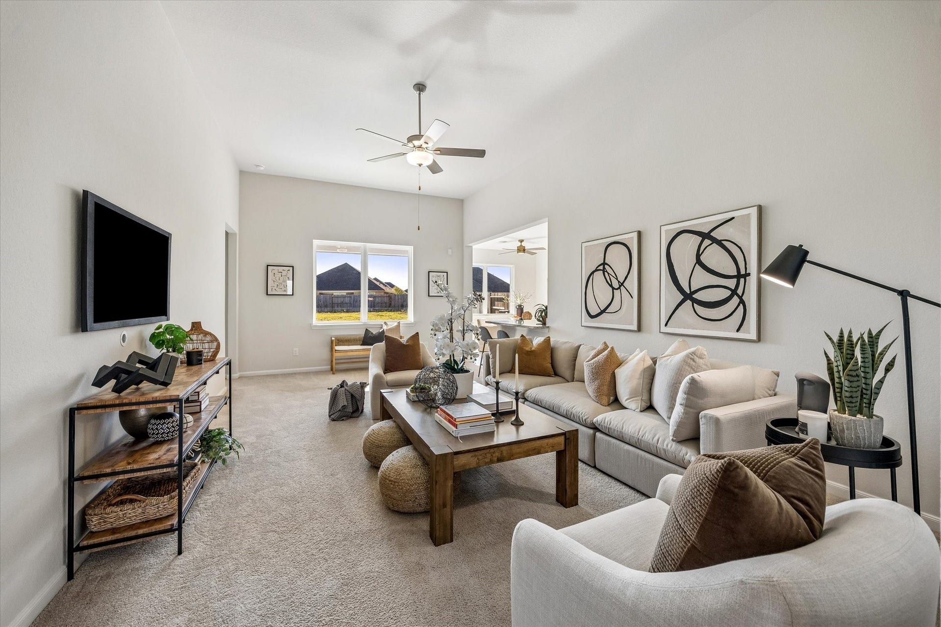 14005 Freeboard Drive, Texas City, TX 77510 Living Room