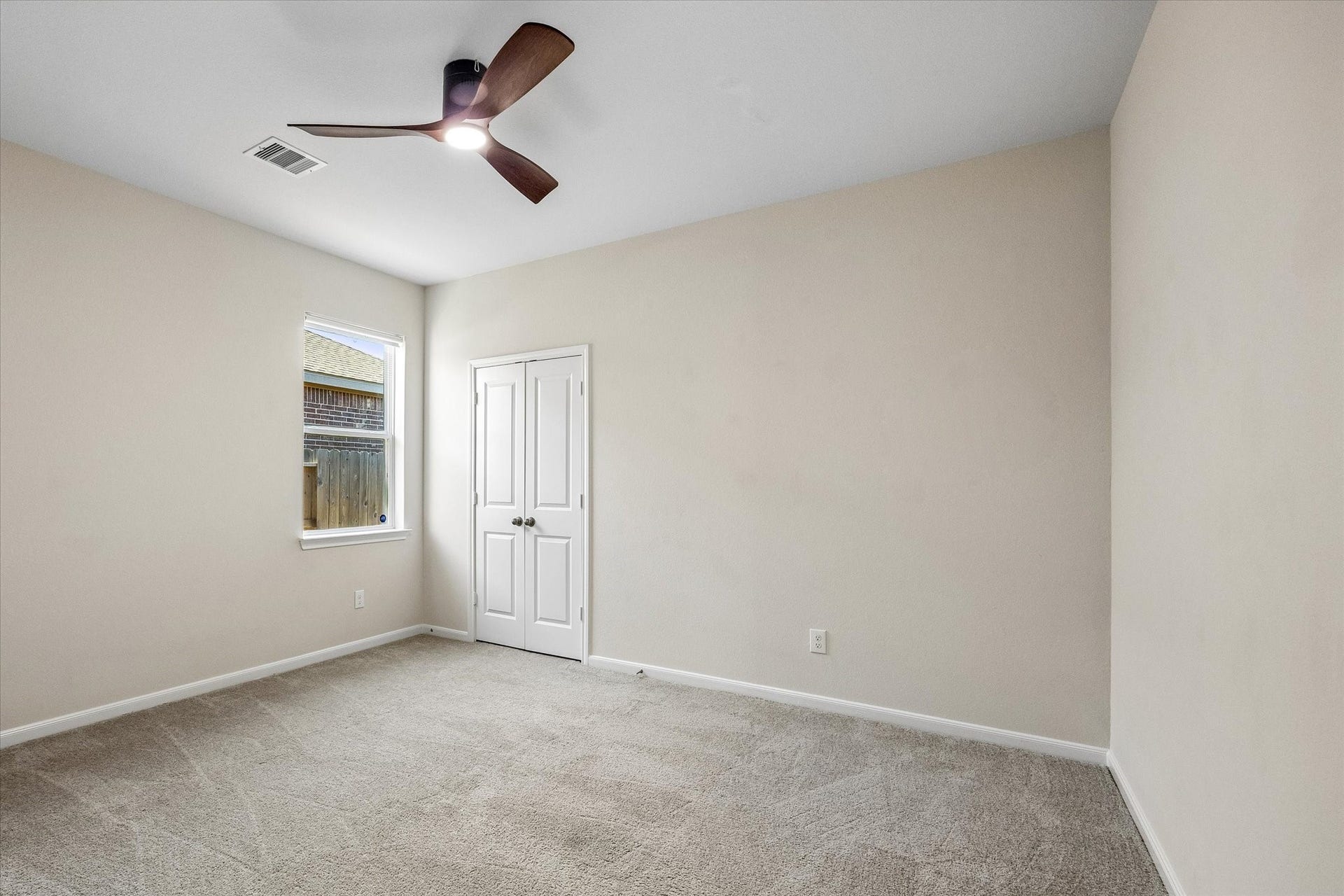14005 Freeboard Drive, Texas City, TX 77510 Guest Bedroom 2