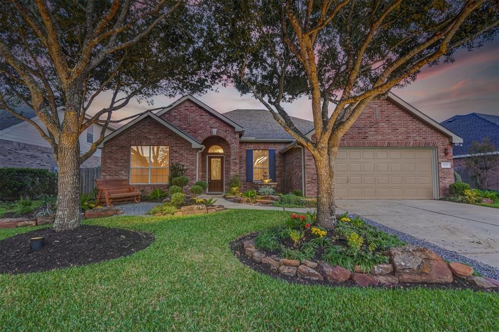 2523 Firecrest Drive, Katy, TX 77494 2523 Firecrest Drive, Katy, TX 77494