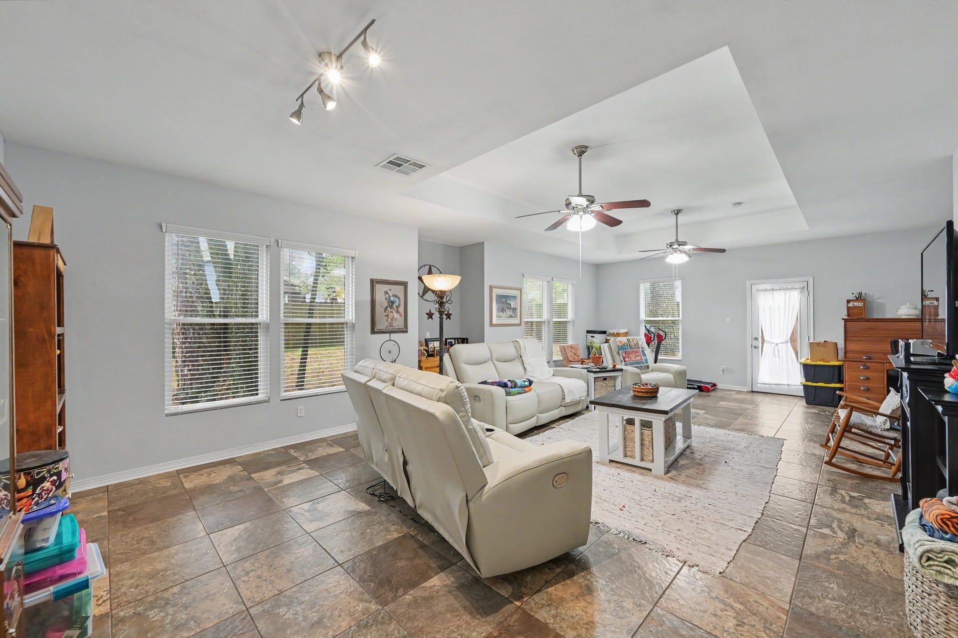 3423 Dawnwood Drive, Spring, TX 77380 3423 Dawnwood Drive, Spring, TX 77380