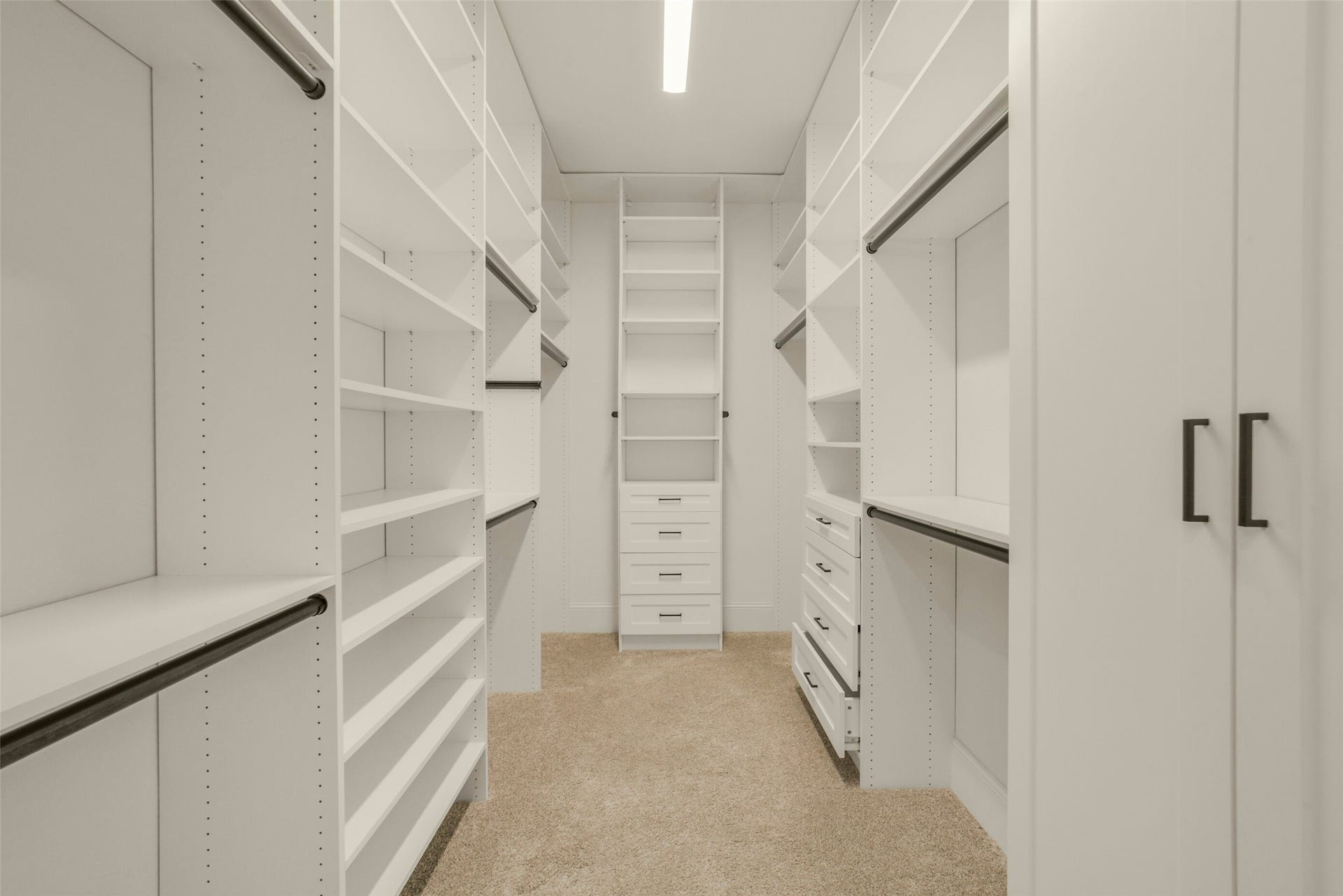 7006 San Bernard Trail, Katy, TX 77493 CA closet