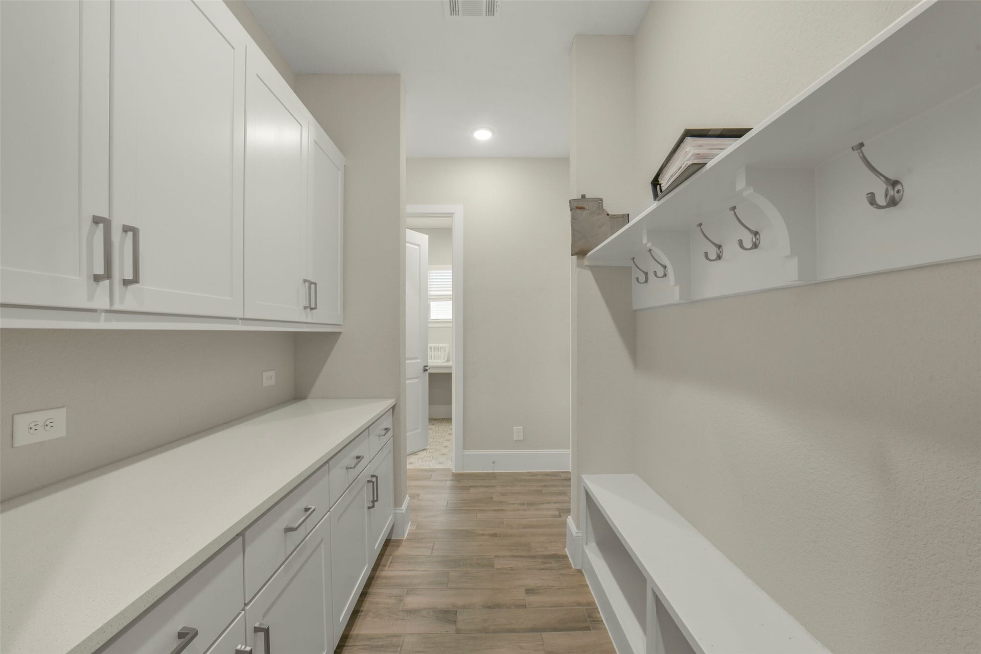 7006 San Bernard Trail, Katy, TX 77493 Mud Room