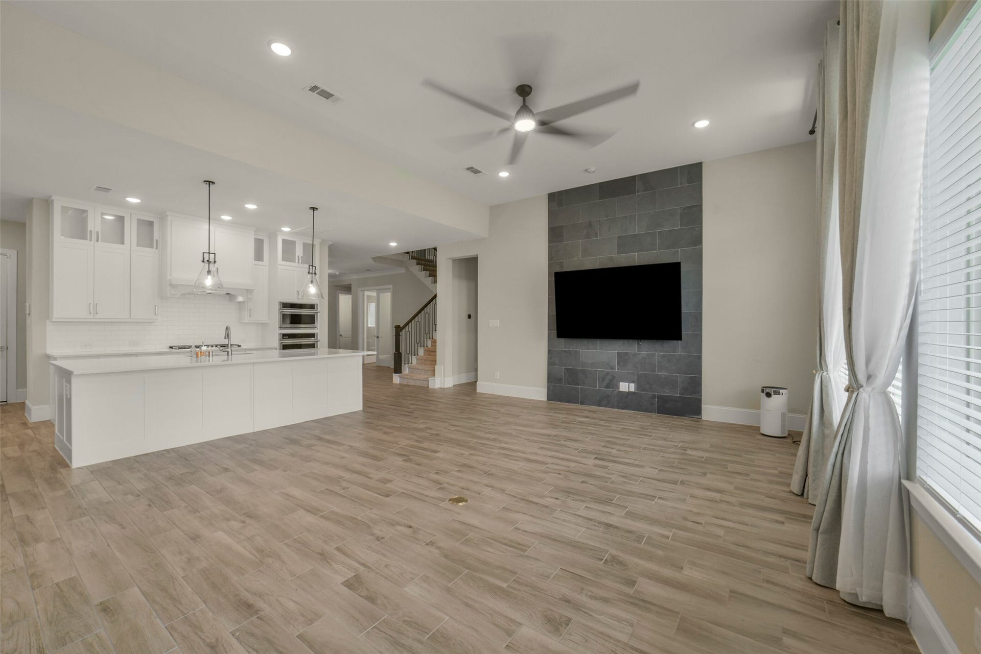 7006 San Bernard Trail, Katy, TX 77493 Family Room & Kitchen