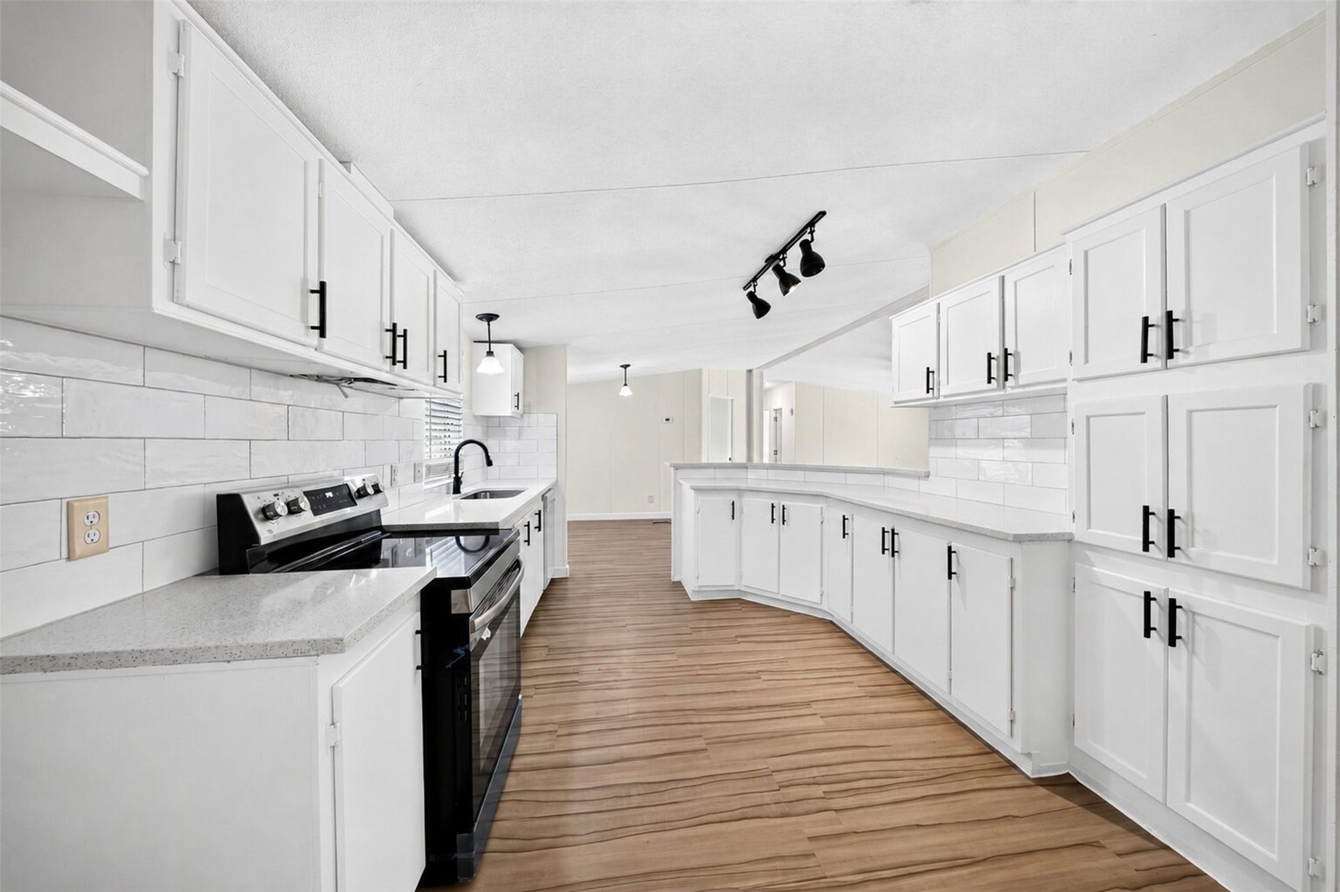 27184 Lazy S Street, Splendora, TX 77372 27184 Lazy S Street, Splendora, TX 77372