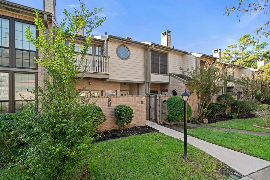Property photo for 734 Country Place Drive, #D, Houston, TX