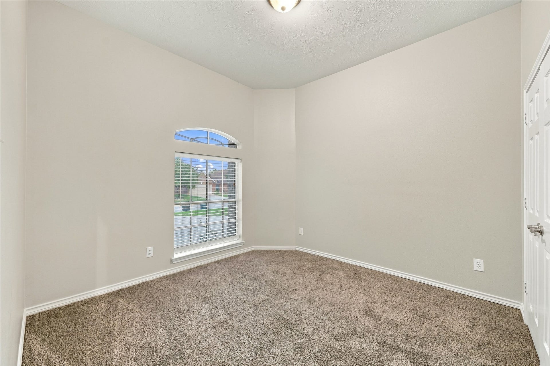22923 Creekside Gate Court, Tomball, TX 77375 22923 Creekside Gate Court, Tomball, TX 77375