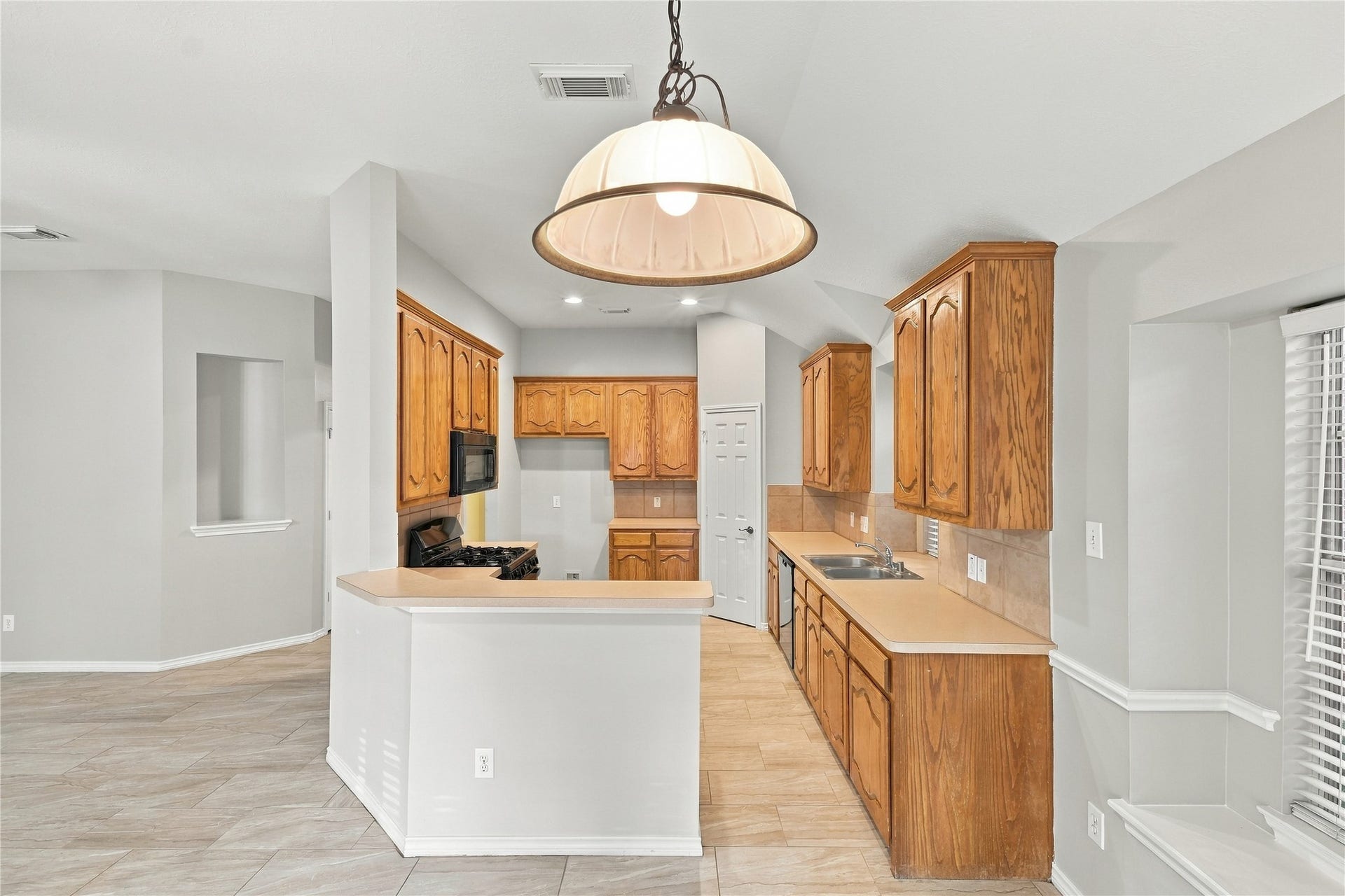 22923 Creekside Gate Court, Tomball, TX 77375 22923 Creekside Gate Court, Tomball, TX 77375