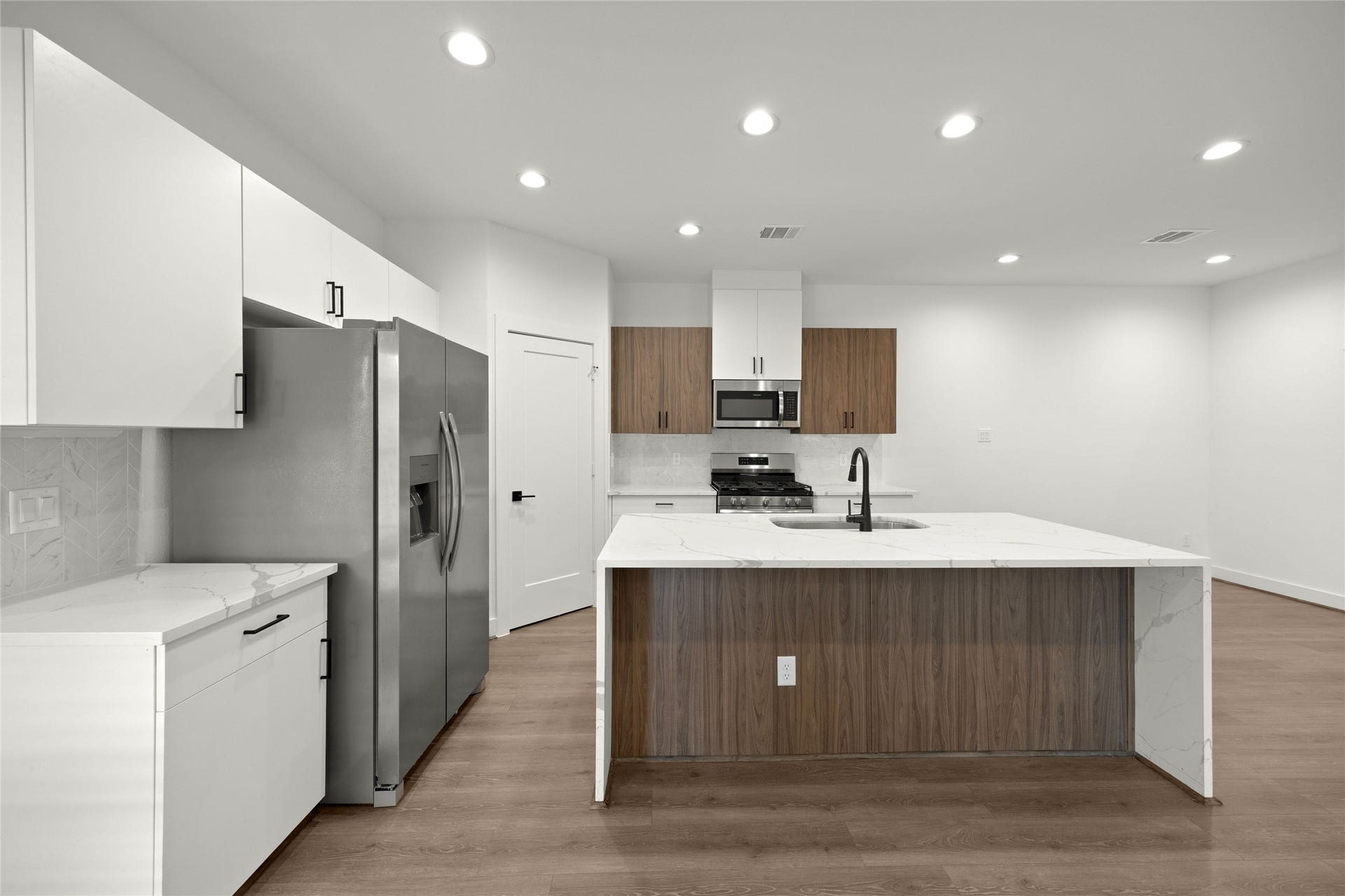 2638 Aruba Bend Drive, Katy, TX 77493 2638 Aruba Bend Drive, Katy, TX 77493