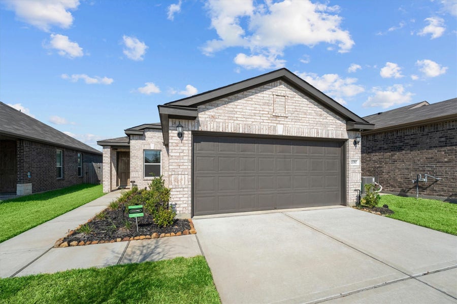Property photo for 15707 Lemmonwood Hills Lane, Houston, TX