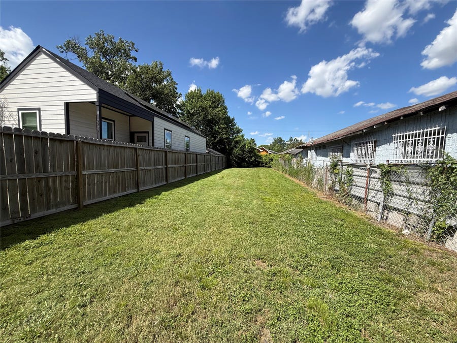 Property photo for 7709 Avenue E, Houston, TX