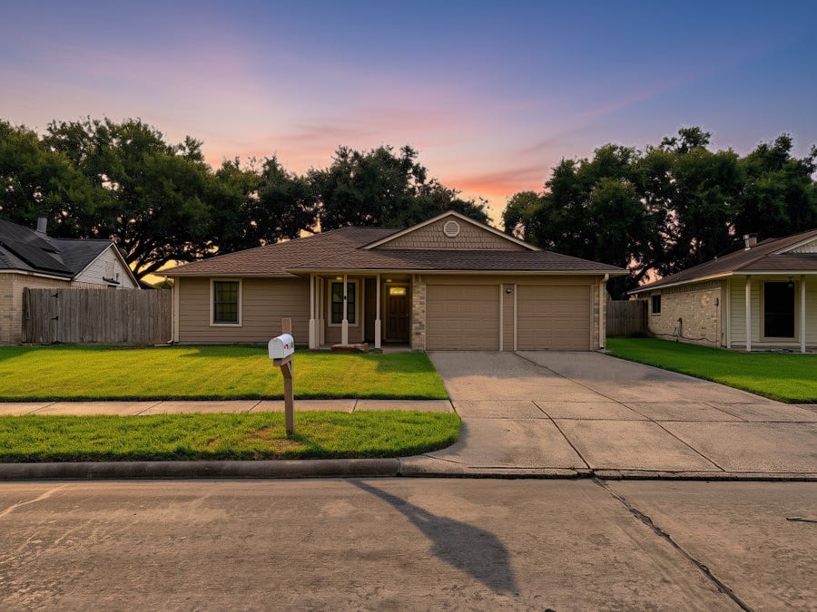 Property photo for 1146 Maple Creek Drive, La Porte, TX