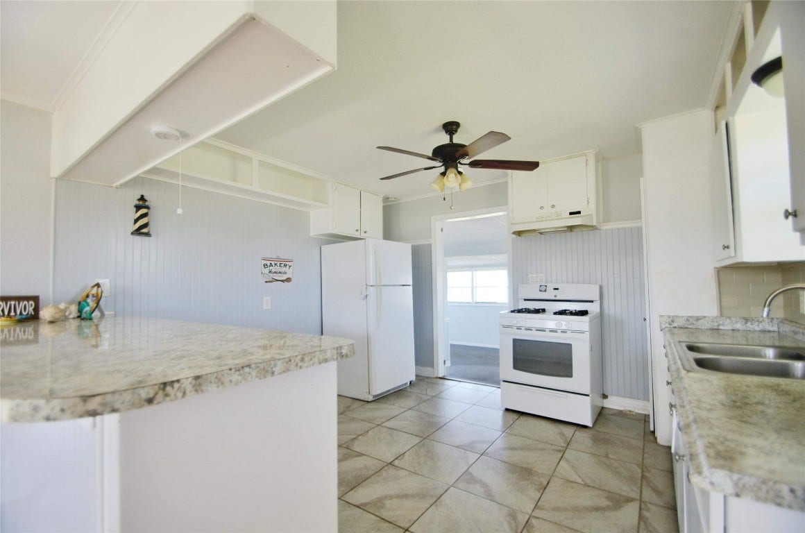436 9th Street, San Leon, TX 77539 436 9th Street, San Leon, TX 77539