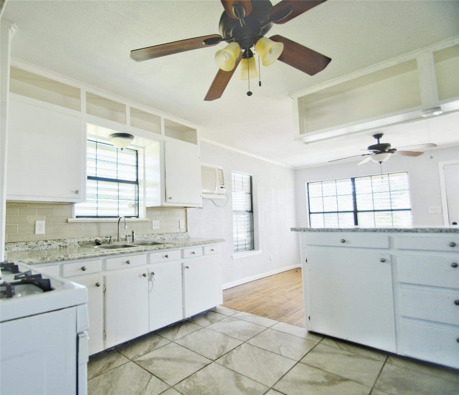 436 9th Street, San Leon, TX 77539 436 9th Street, San Leon, TX 77539