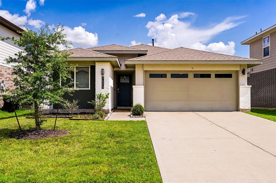Property photo for 7523 Ramsgate Cliff Lane, Richmond, TX