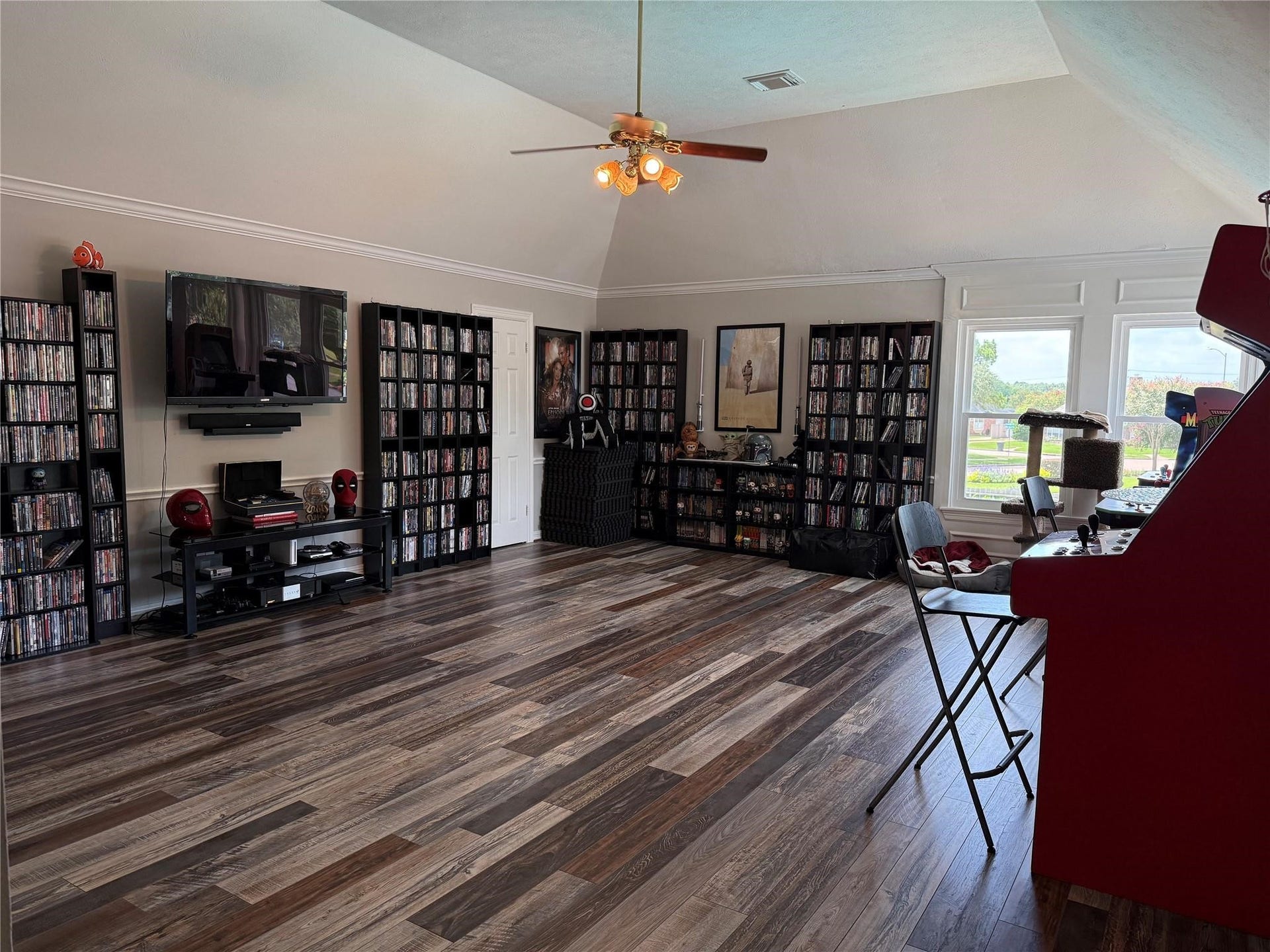 Game room upstairs
