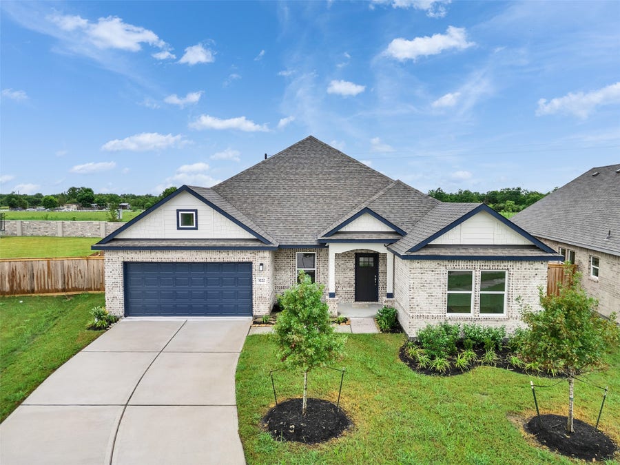 Property photo for 3222 Emerald Hills Drive, Angleton, TX