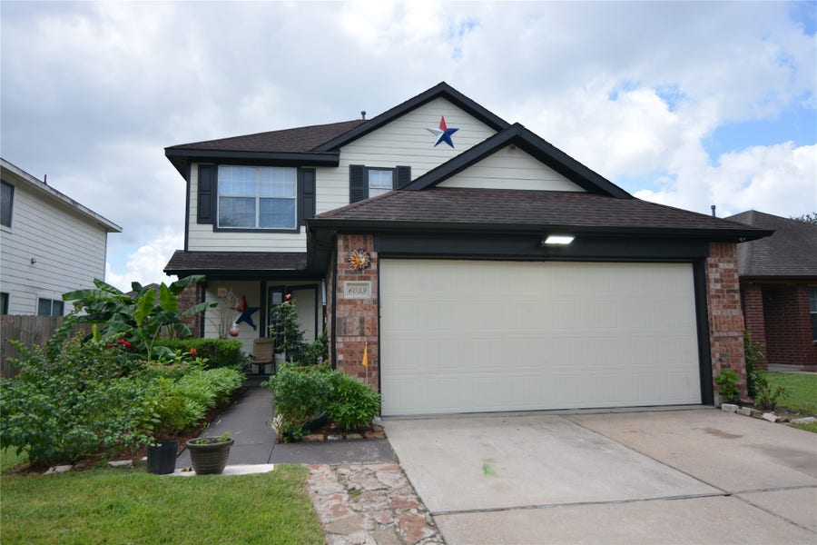 Property photo for 6039 Lark Haven Lane, Houston, TX