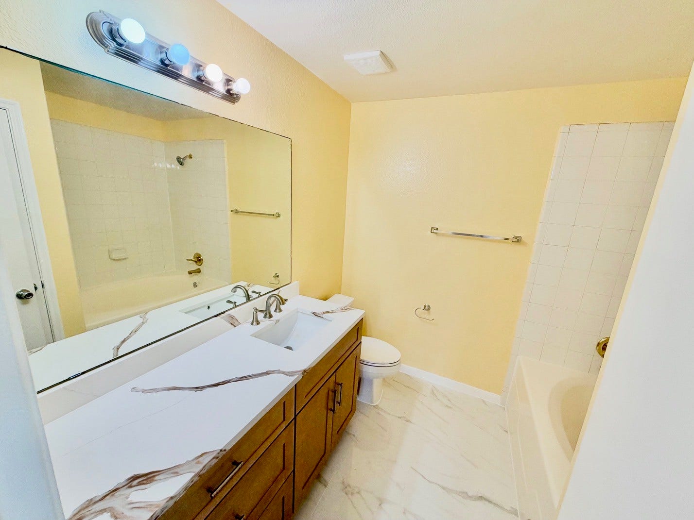 523 Remington Green Court, Houston, TX 77073 523 Remington Green Court, Houston, TX 77073