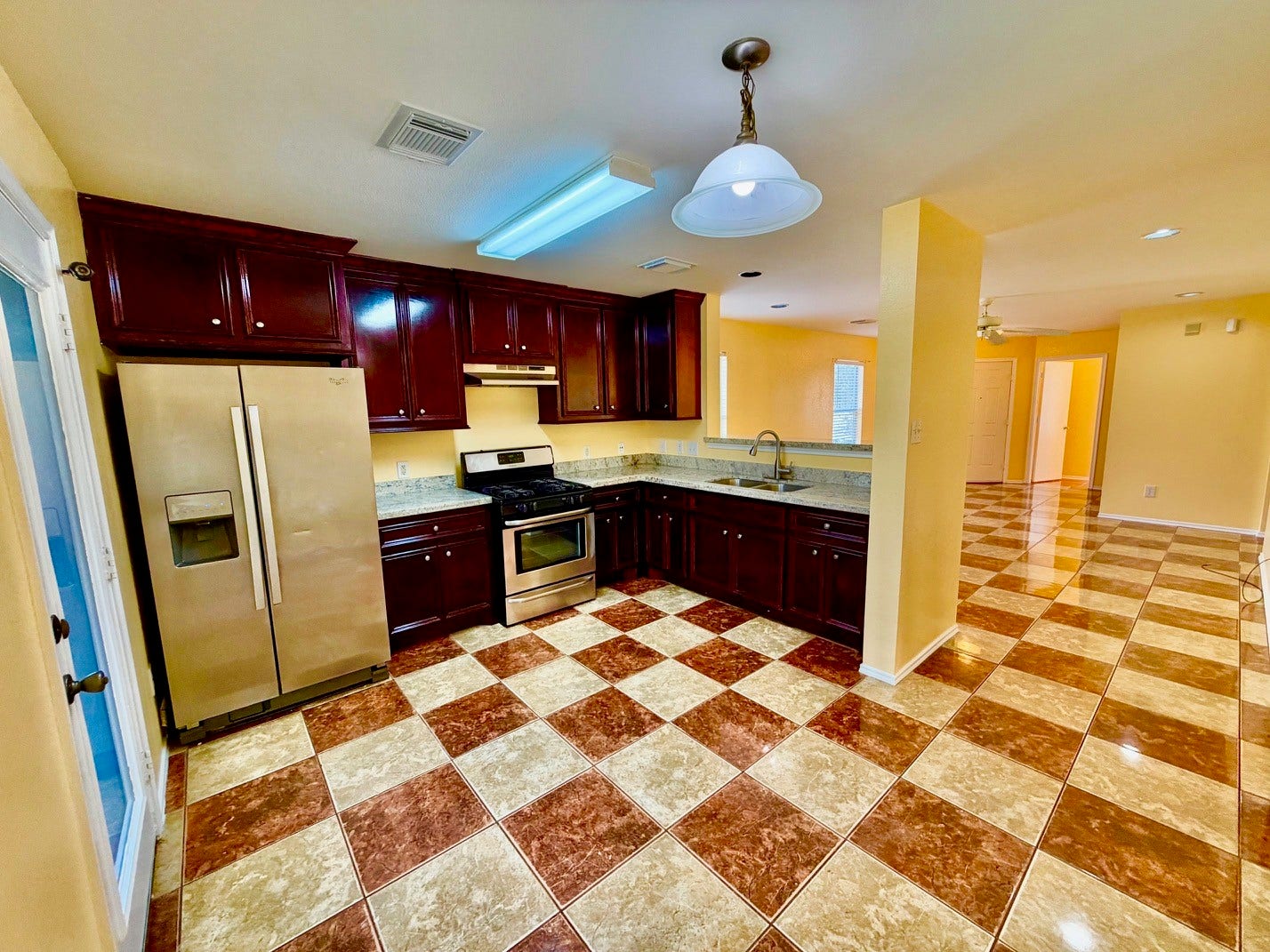 523 Remington Green Court, Houston, TX 77073 523 Remington Green Court, Houston, TX 77073
