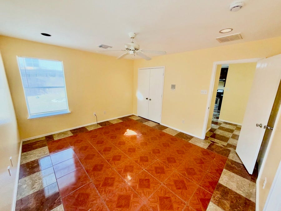 Property photo for 523 Remington Green Court, Houston, TX