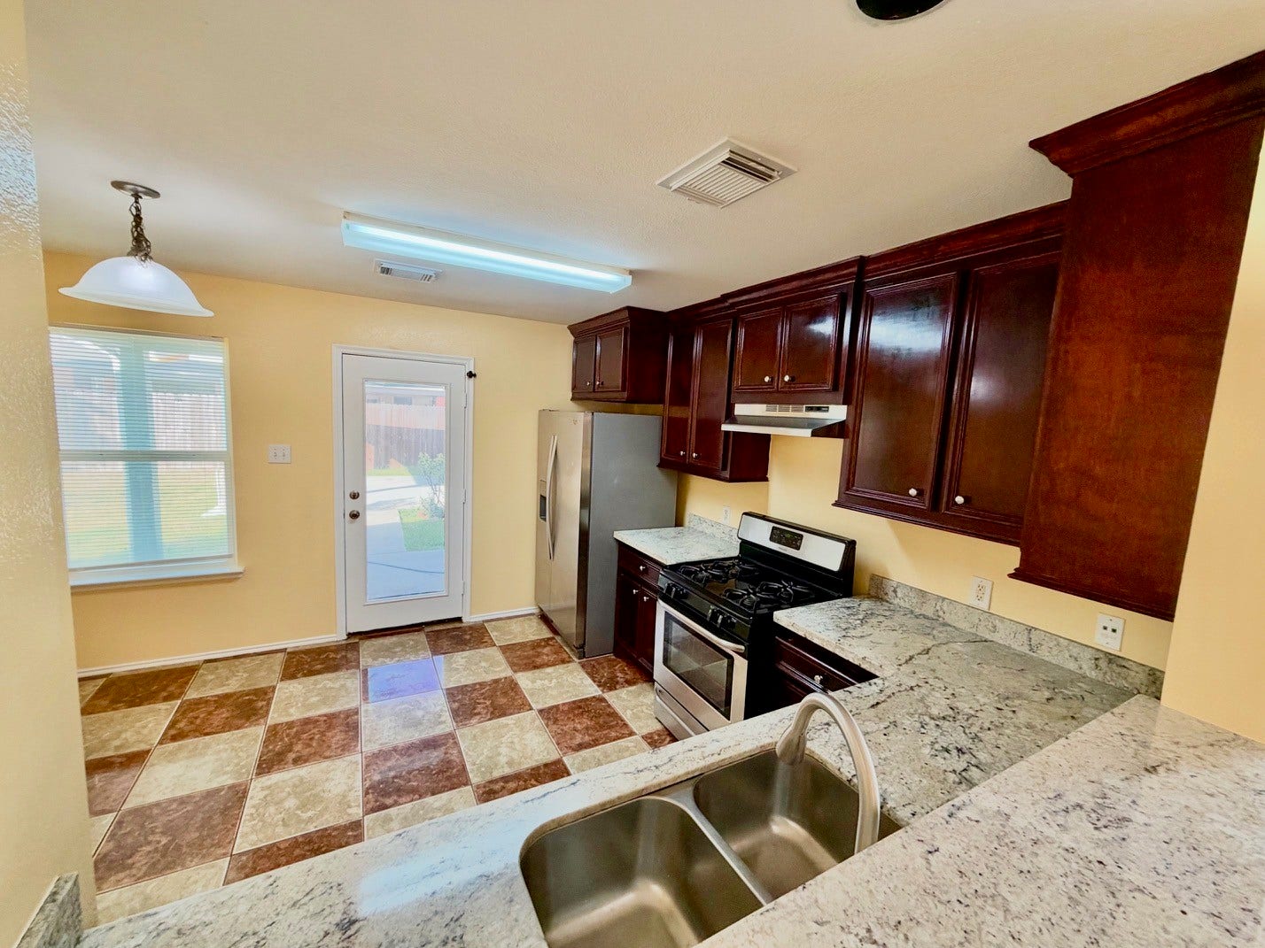 523 Remington Green Court, Houston, TX 77073 523 Remington Green Court, Houston, TX 77073