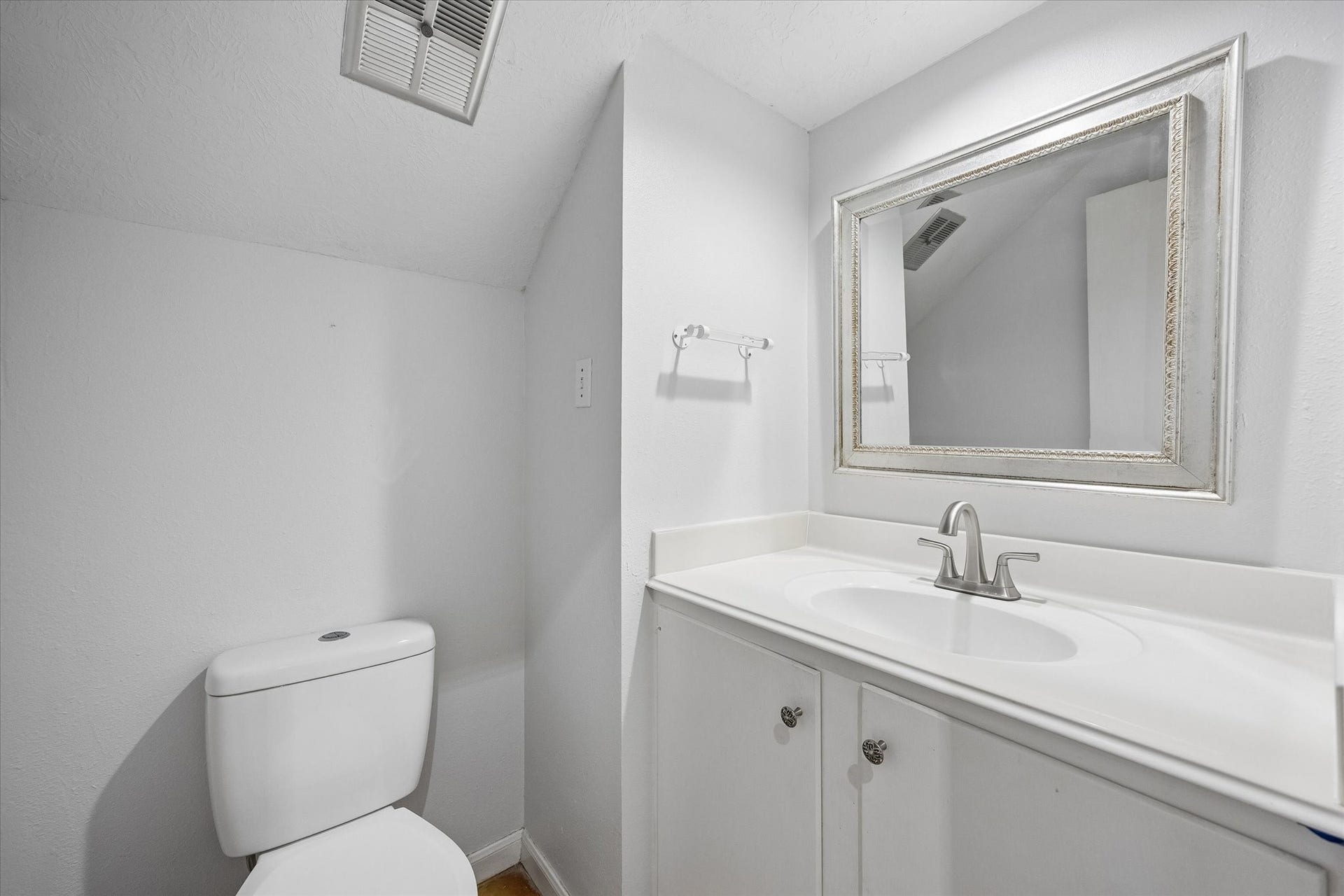 403 Anita Street, #11, Houston, TX 77006 403 Anita Street, #11, Houston, TX 77006
