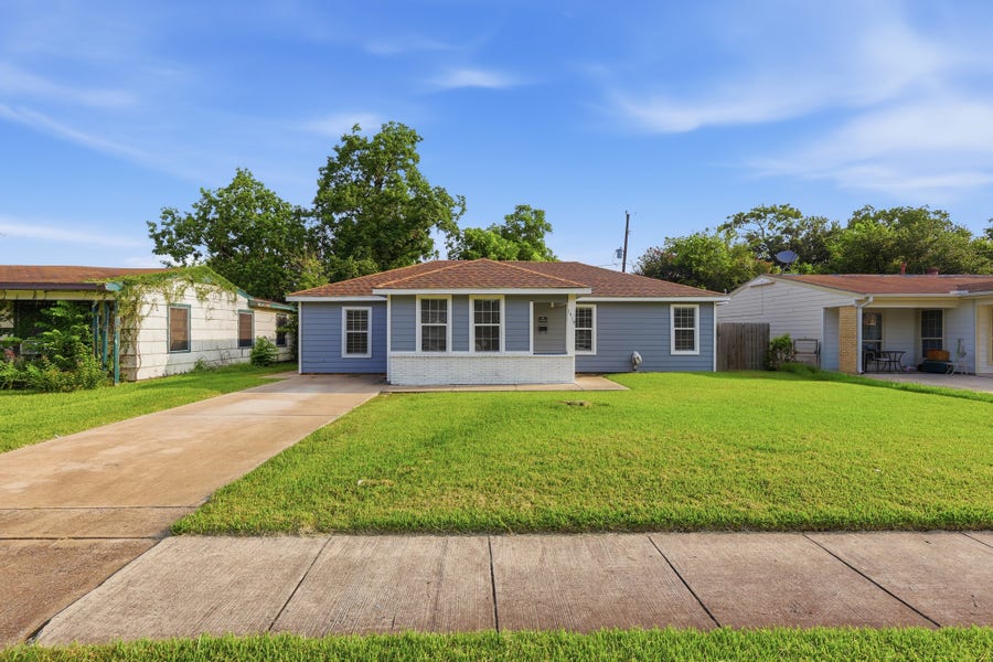 Property photo for 1419 Roper Street, Houston, TX