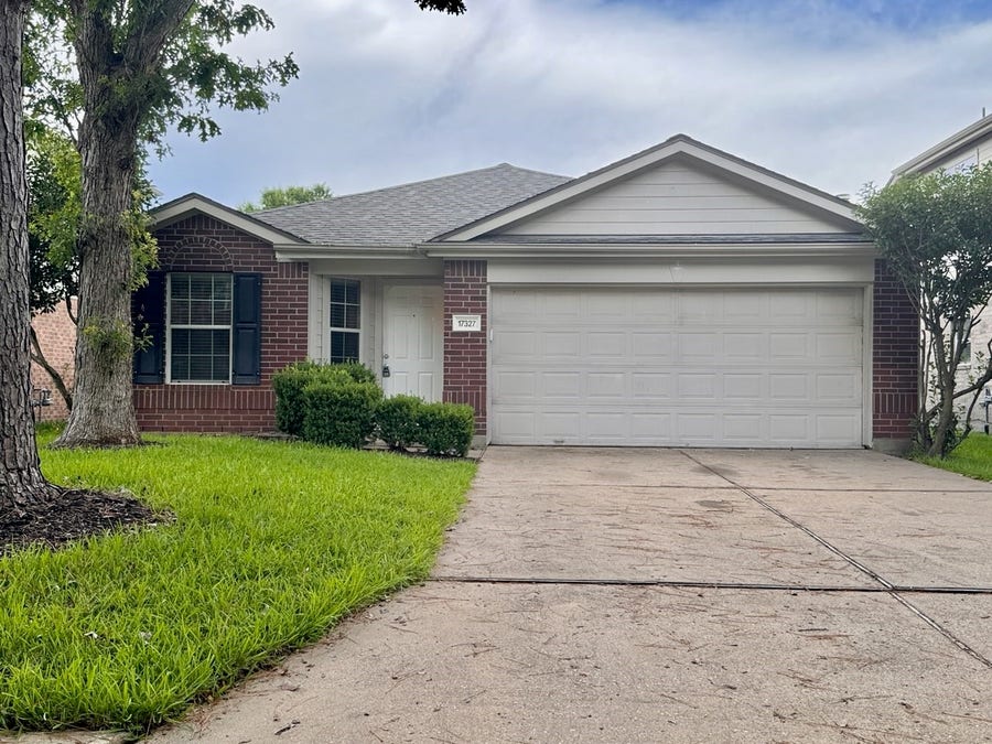 Property photo for 17327 Shadow Ledge Drive, Houston, TX