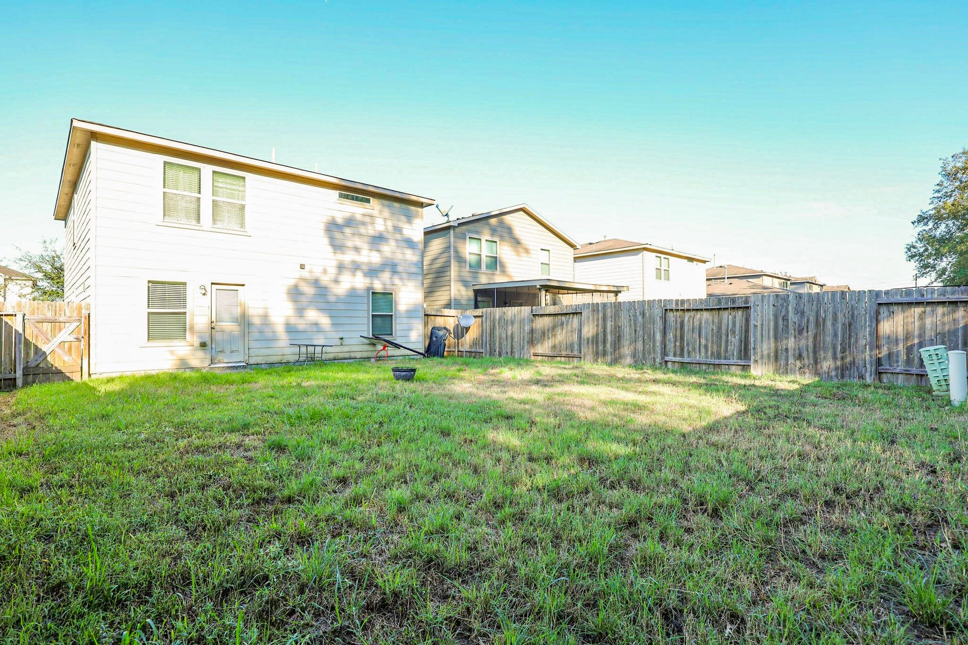 10014 Orchid Spring Lane, Houston, TX 77044 10014 Orchid Spring Lane, Houston, TX 77044