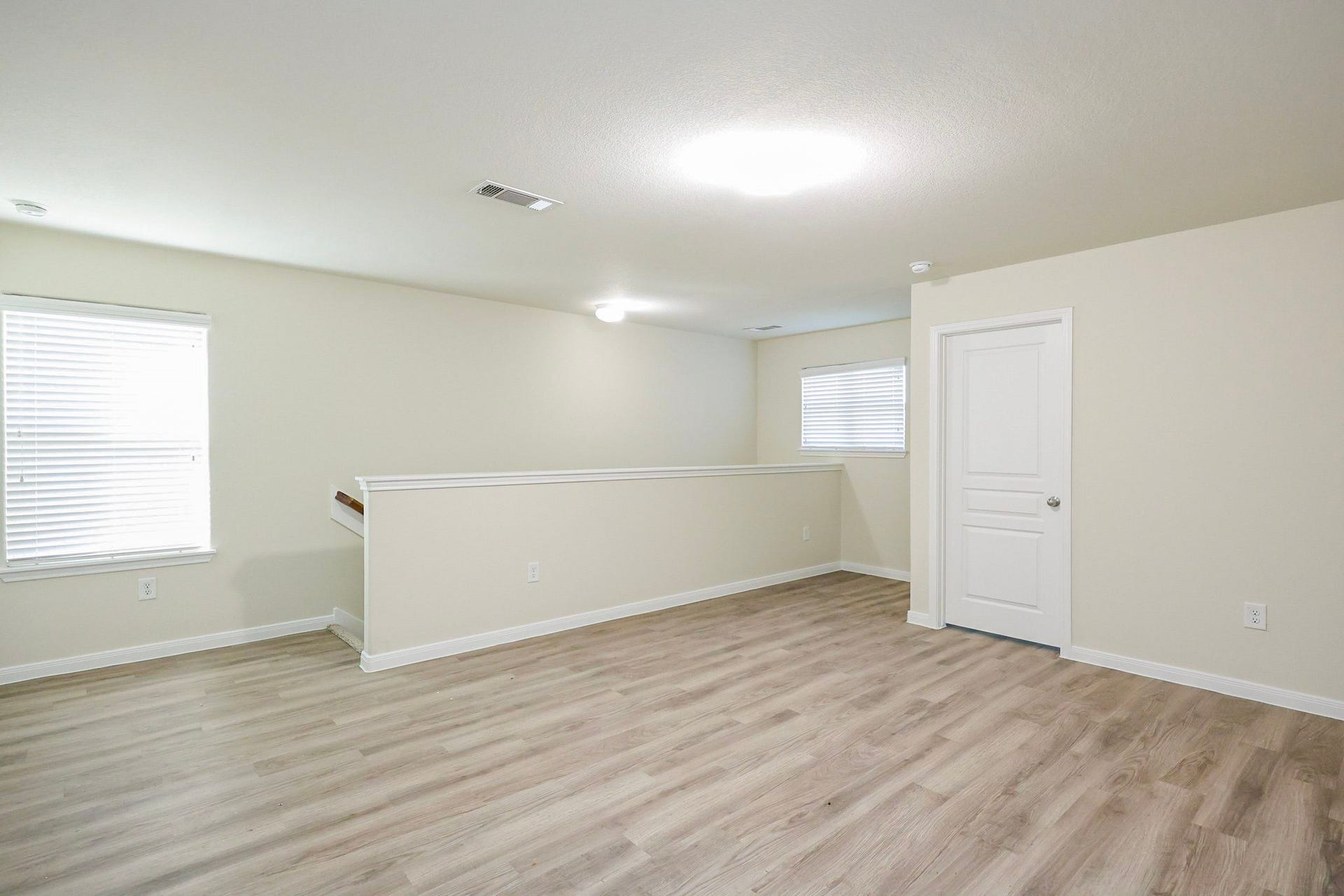 10014 Orchid Spring Lane, Houston, TX 77044 10014 Orchid Spring Lane, Houston, TX 77044