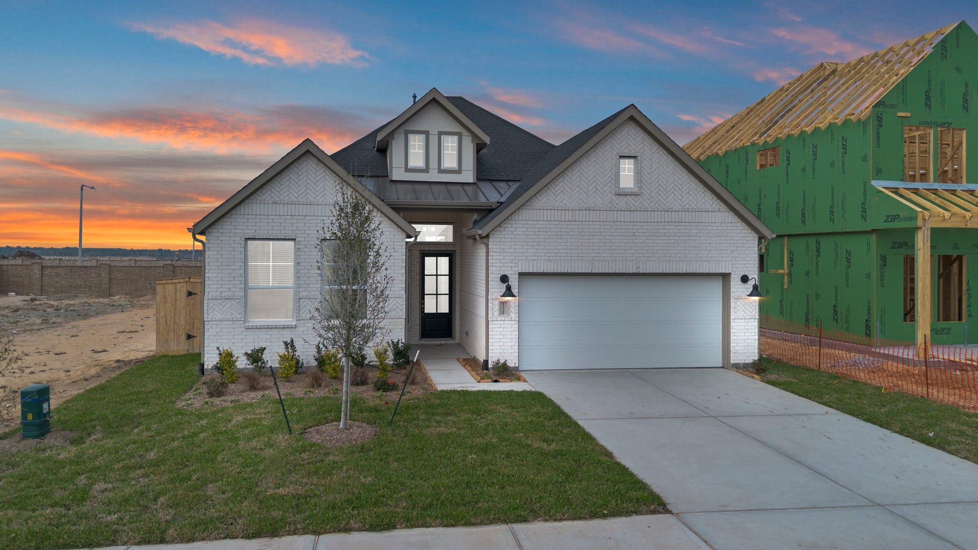 4709 Barkley Cove Drive, Texas City, TX 77591 Photos are REPRESENTATIVE of the home /floor plan and are NOT of the actual home. Selections, features, and room options vary.