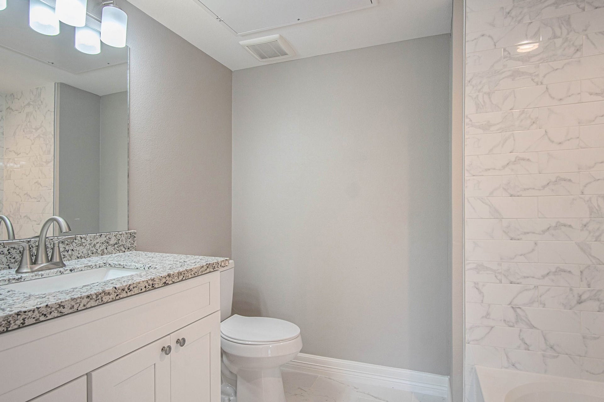 5262 Ella Boulevard, #100A, Houston, TX 77018