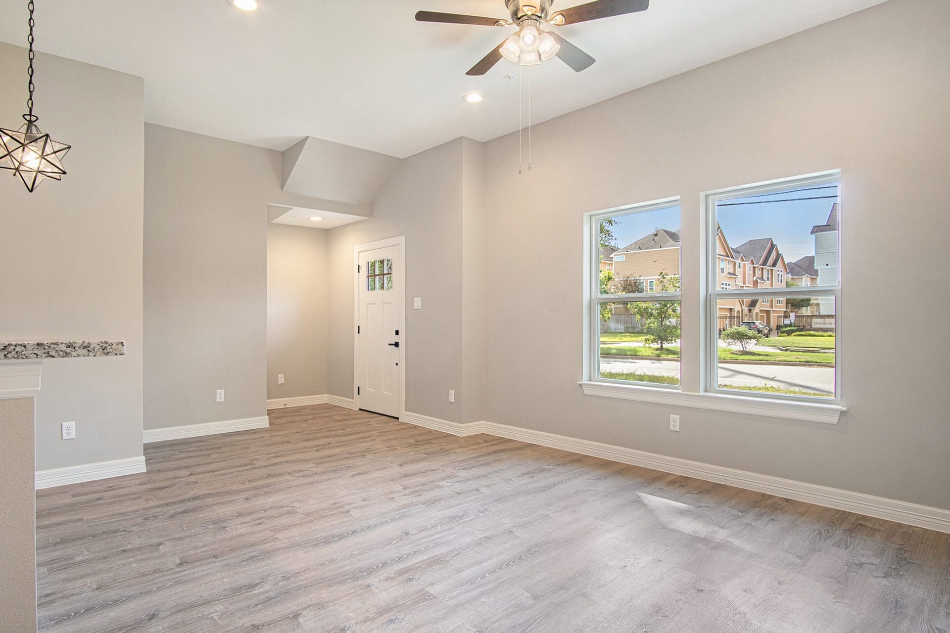 5262 Ella Boulevard, #100A, Houston, TX 77018