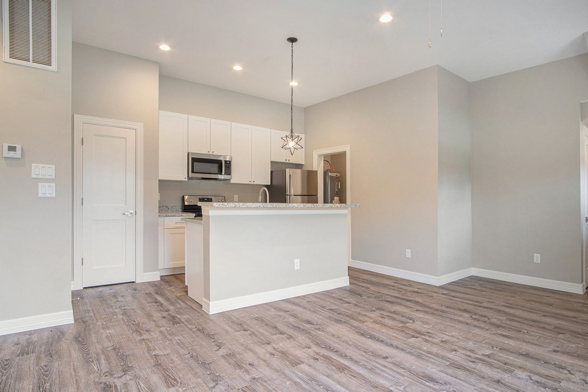 5262 Ella Boulevard, #100A, Houston, TX 77018