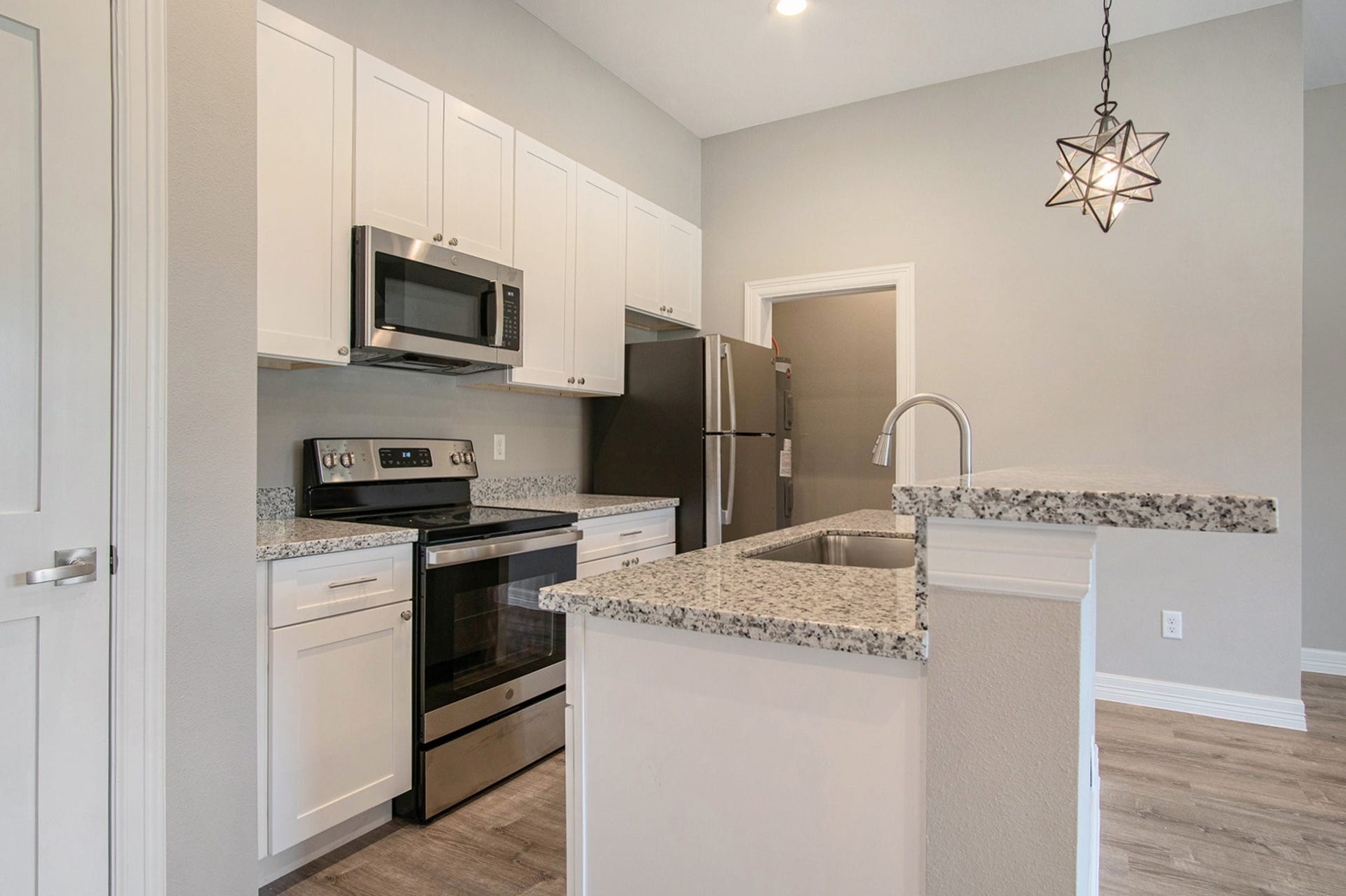 5262 Ella Boulevard, #100A, Houston, TX 77018