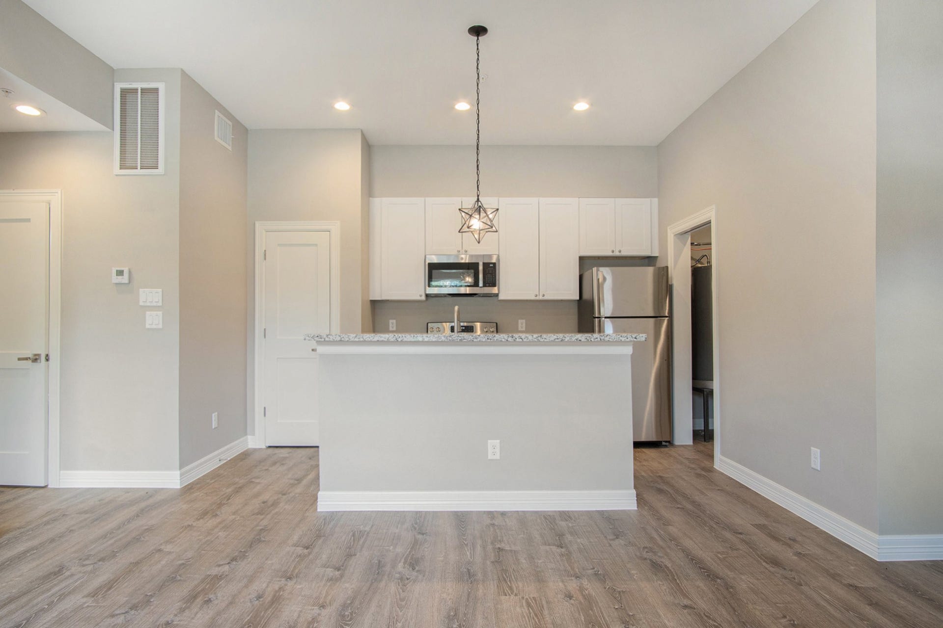 5262 Ella Boulevard, #100A, Houston, TX 77018