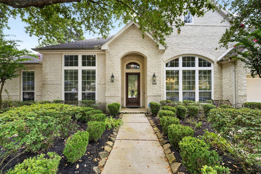 Property photo for 2318 Spring Lake Park Lane, Spring, TX