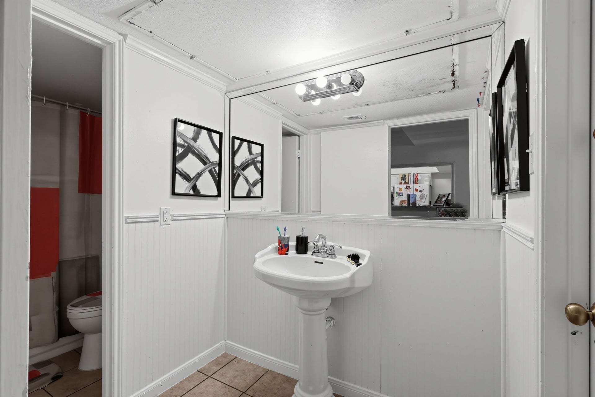 2100 Tanglewilde Street, #384, Houston, TX 77063 2100 Tanglewilde Street, #384, Houston, TX 77063