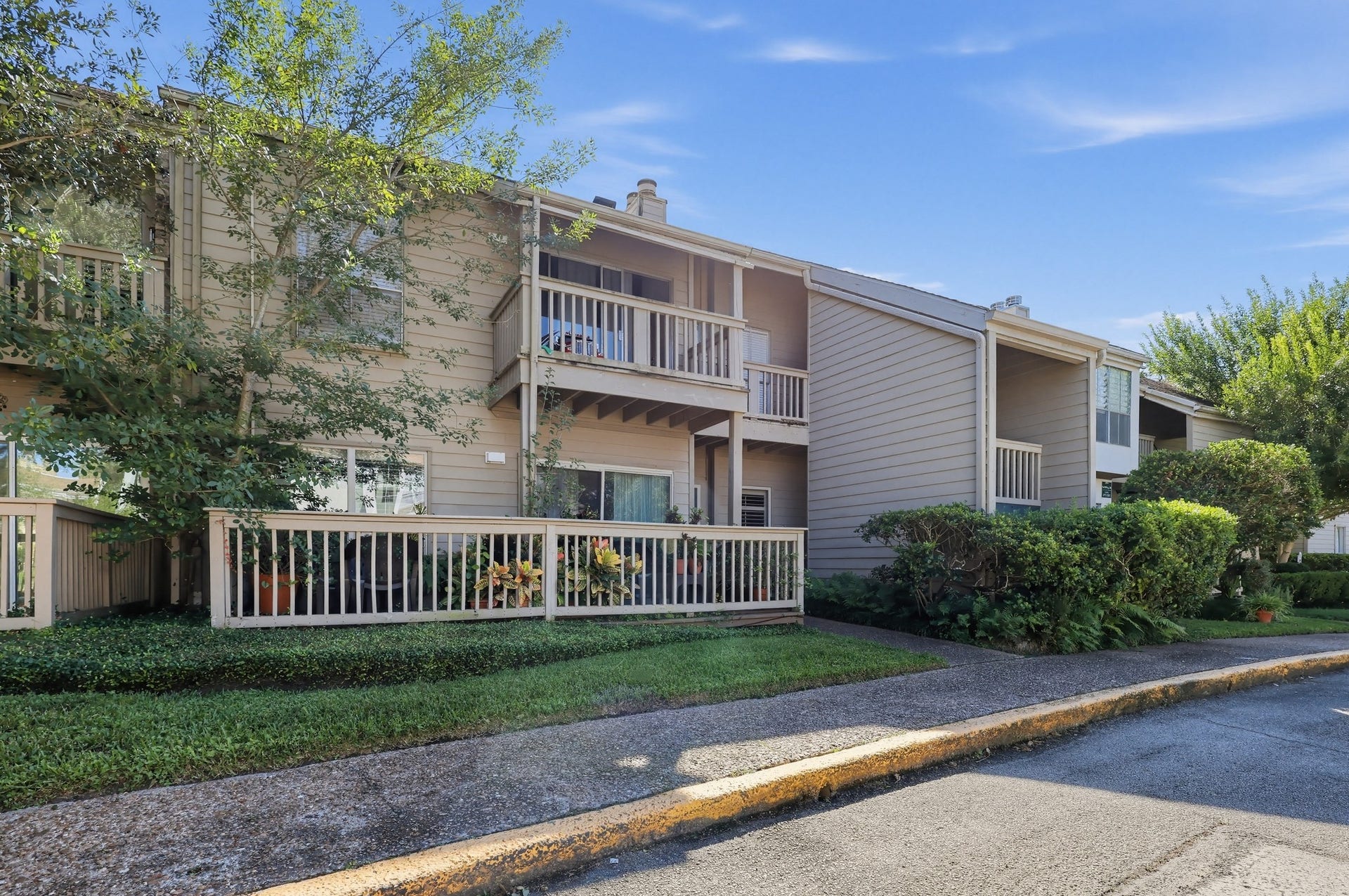 2100 Tanglewilde Street, #384, Houston, TX 77063 2100 Tanglewilde Street, #384, Houston, TX 77063