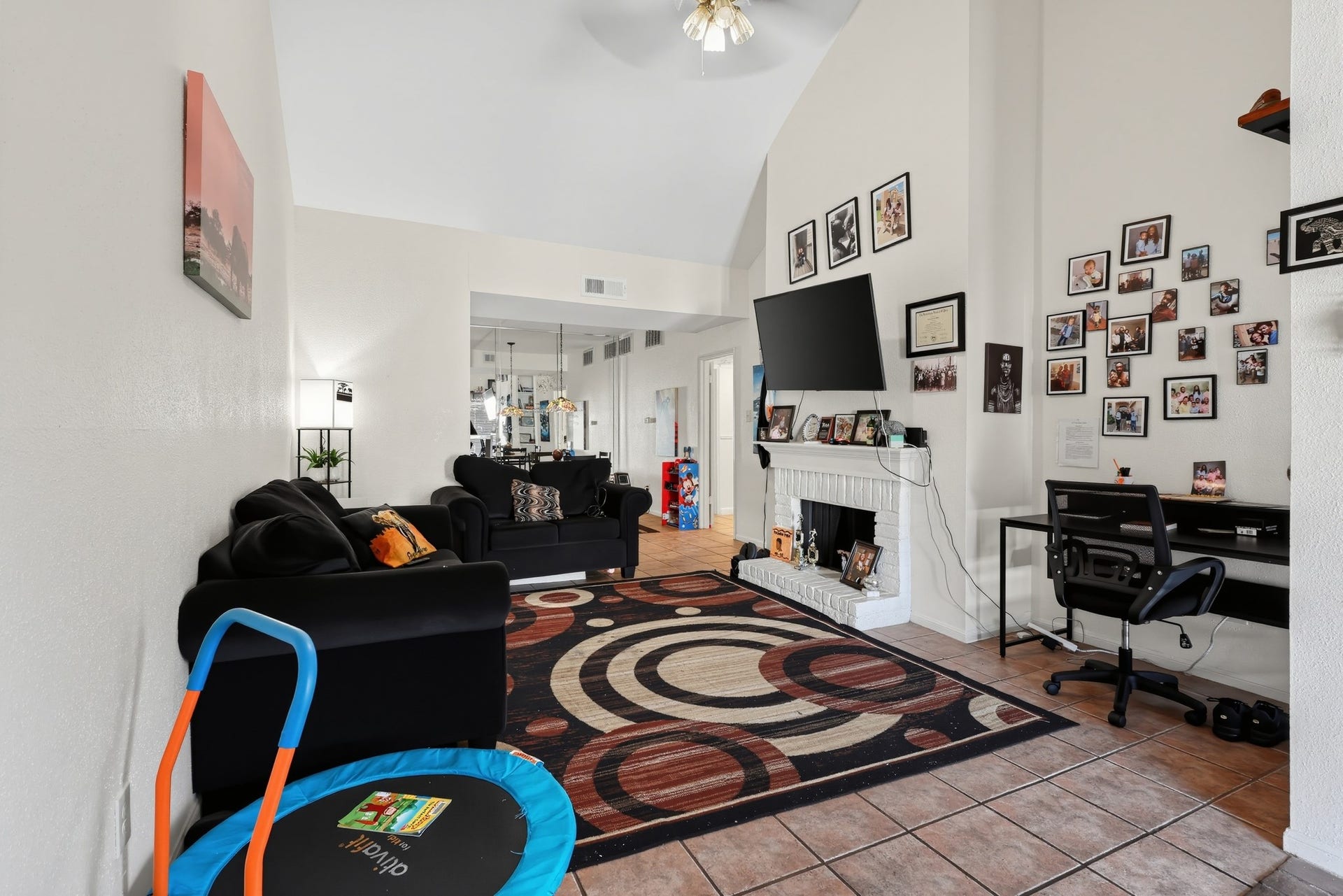 2100 Tanglewilde Street, #384, Houston, TX 77063 2100 Tanglewilde Street, #384, Houston, TX 77063