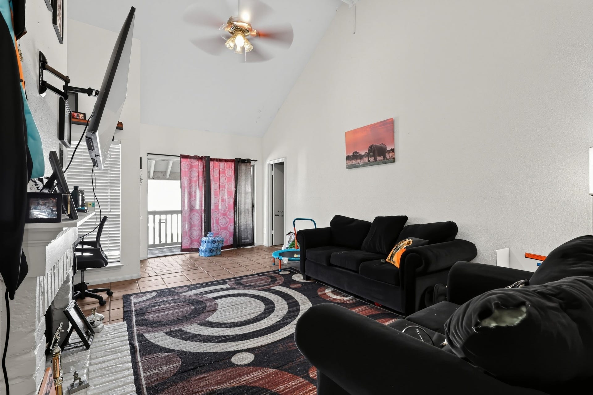 2100 Tanglewilde Street, #384, Houston, TX 77063 2100 Tanglewilde Street, #384, Houston, TX 77063