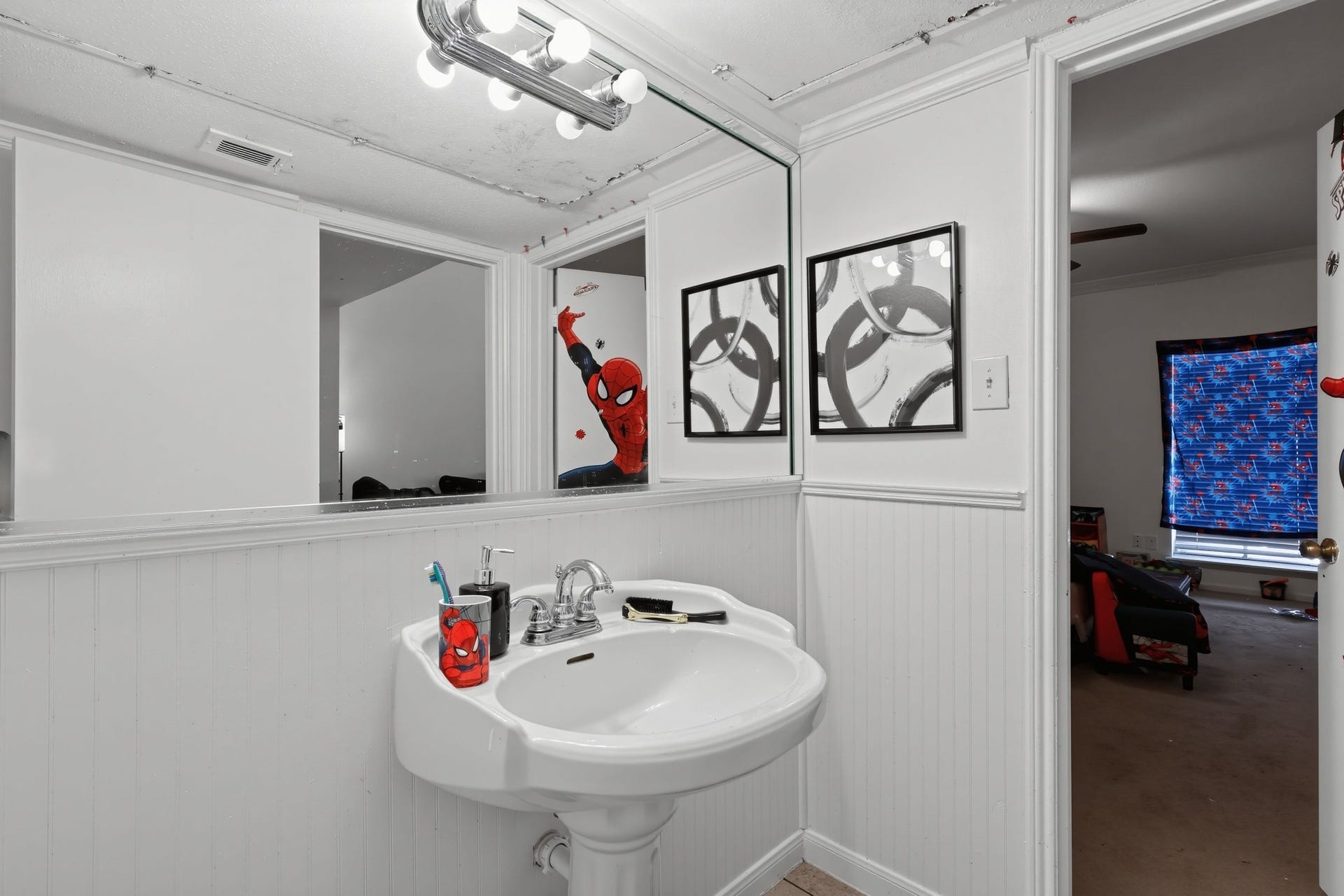 2100 Tanglewilde Street, #384, Houston, TX 77063 2100 Tanglewilde Street, #384, Houston, TX 77063