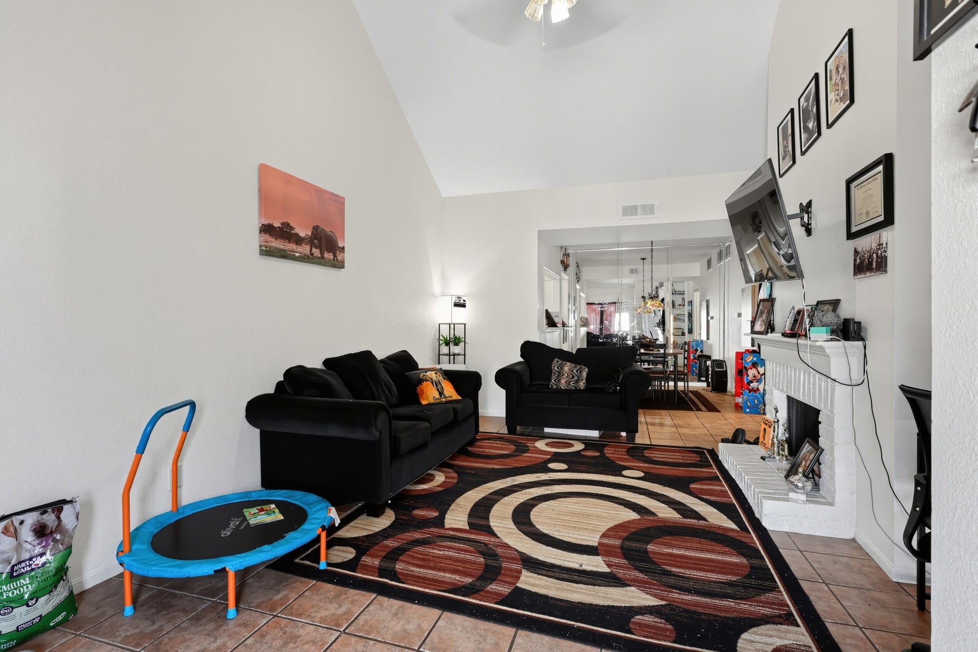 2100 Tanglewilde Street, #384, Houston, TX 77063 2100 Tanglewilde Street, #384, Houston, TX 77063